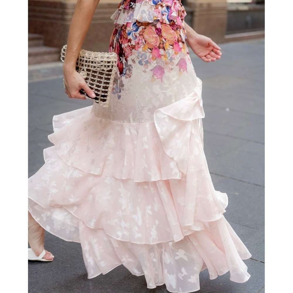 NWT Elliatt Perla Floral Tiered Maxi Dress in Floral Multi -‎ Size Medium - Picture 4 of 14